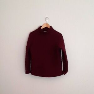 Orvis Burgundy Quilted Pullover